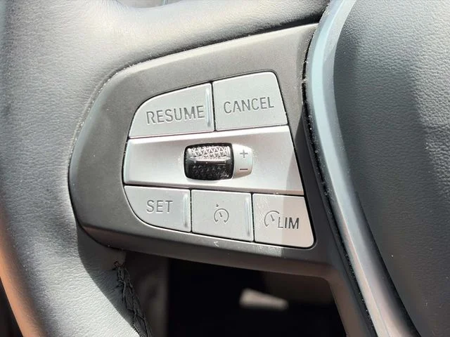 Used 2023 Gray BMW sDrive30i image 25