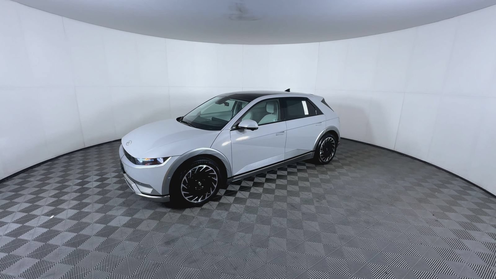 Certified Used 2024 Cyber Gray Hyundai Limited image 4