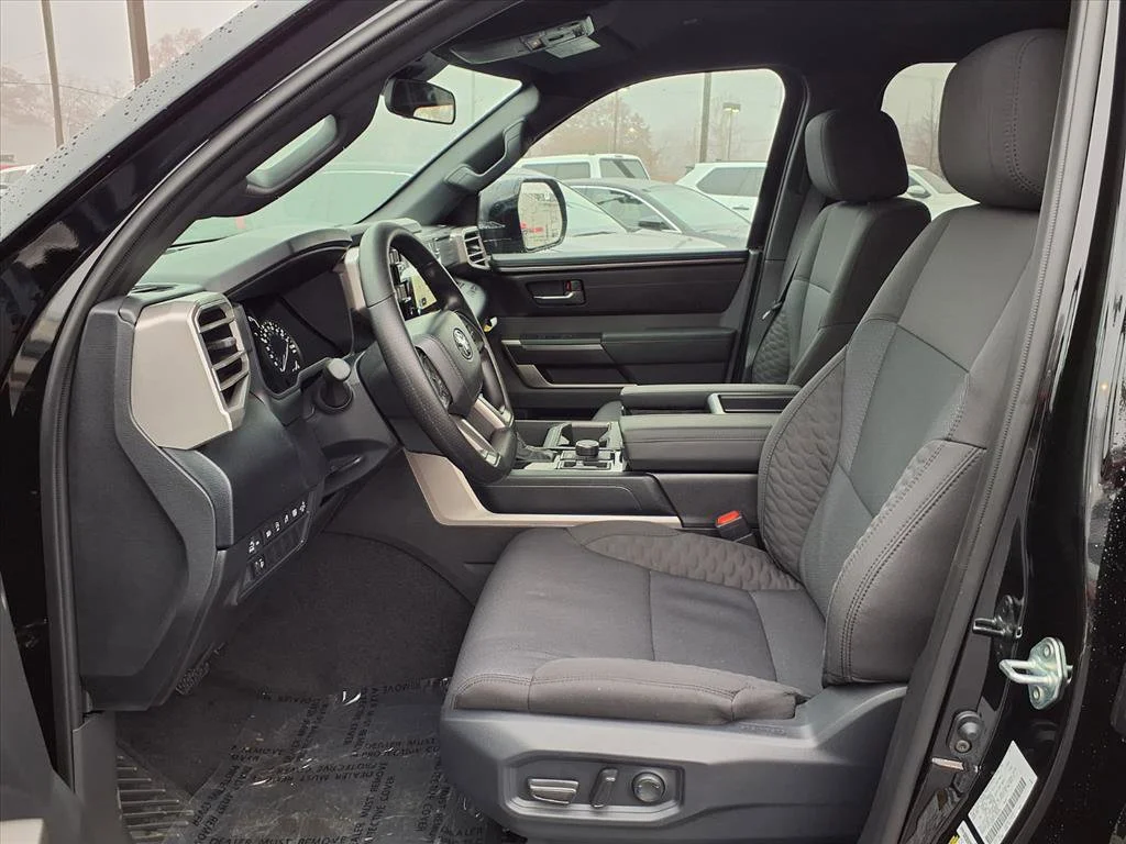 2026 Toyota Tundra SR5 - Photo 16