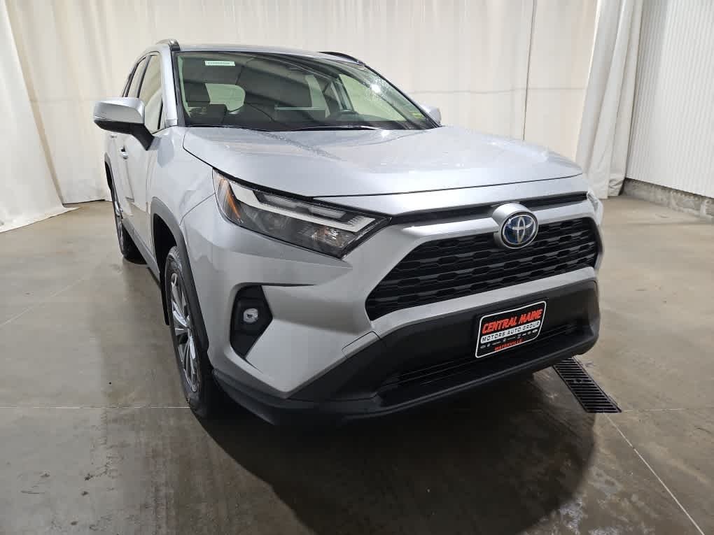 Certified Used 2023 Silver Sky Metallic Toyota Hybrid XLE Premium image 6
