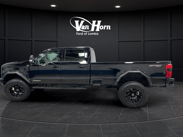 Used 2024 Agate Black Metallic Ford XLT image 4