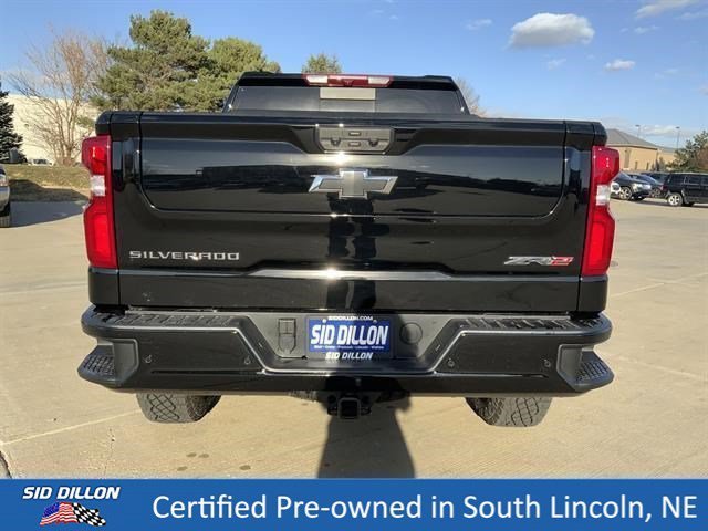 Used 2025 Black Chevrolet ZR2 image 4