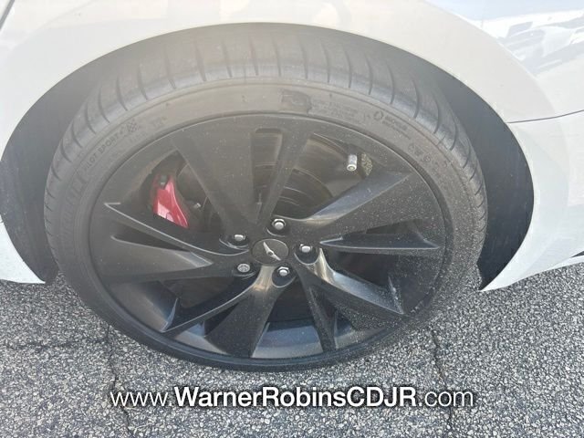 Used 2023 White Genesis 3.3T image 4