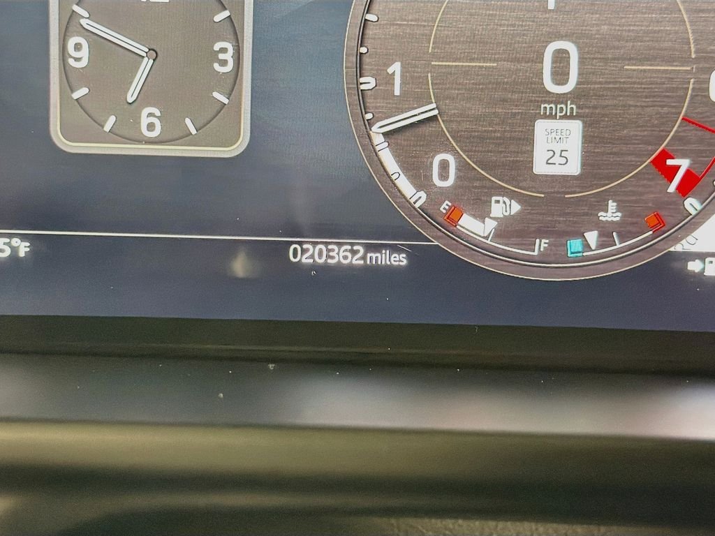 Certified Used 2024 Black Land Rover X-Dynamic SE image 12