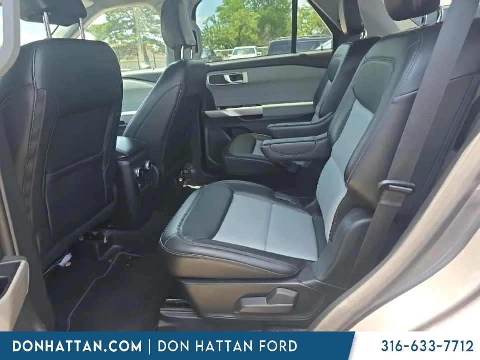 Used 2023 Carbonized Gray Metallic Ford XLT image 3