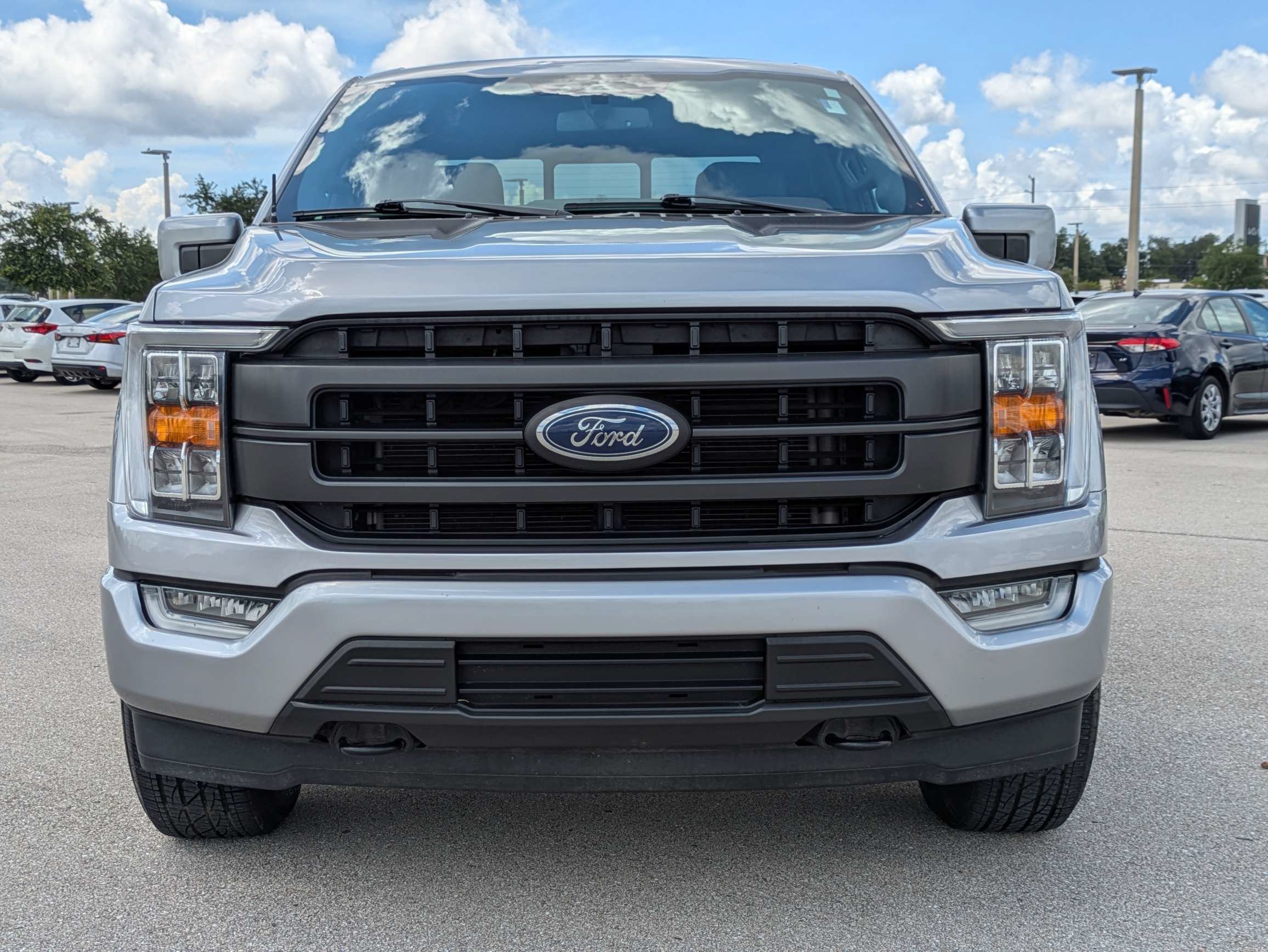 Used 2023 Silver Metallic Ford LARIAT image 3