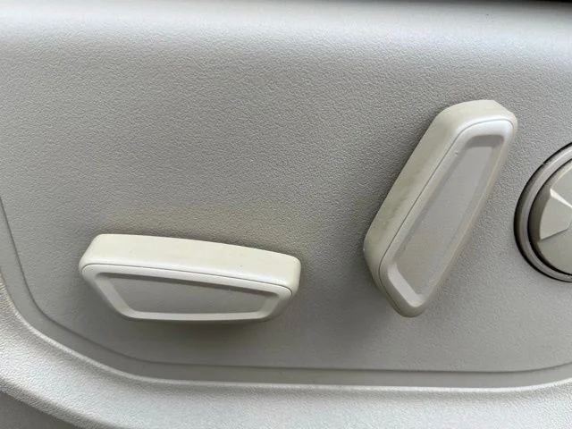 Used 2020 White Ford Lariat image 13