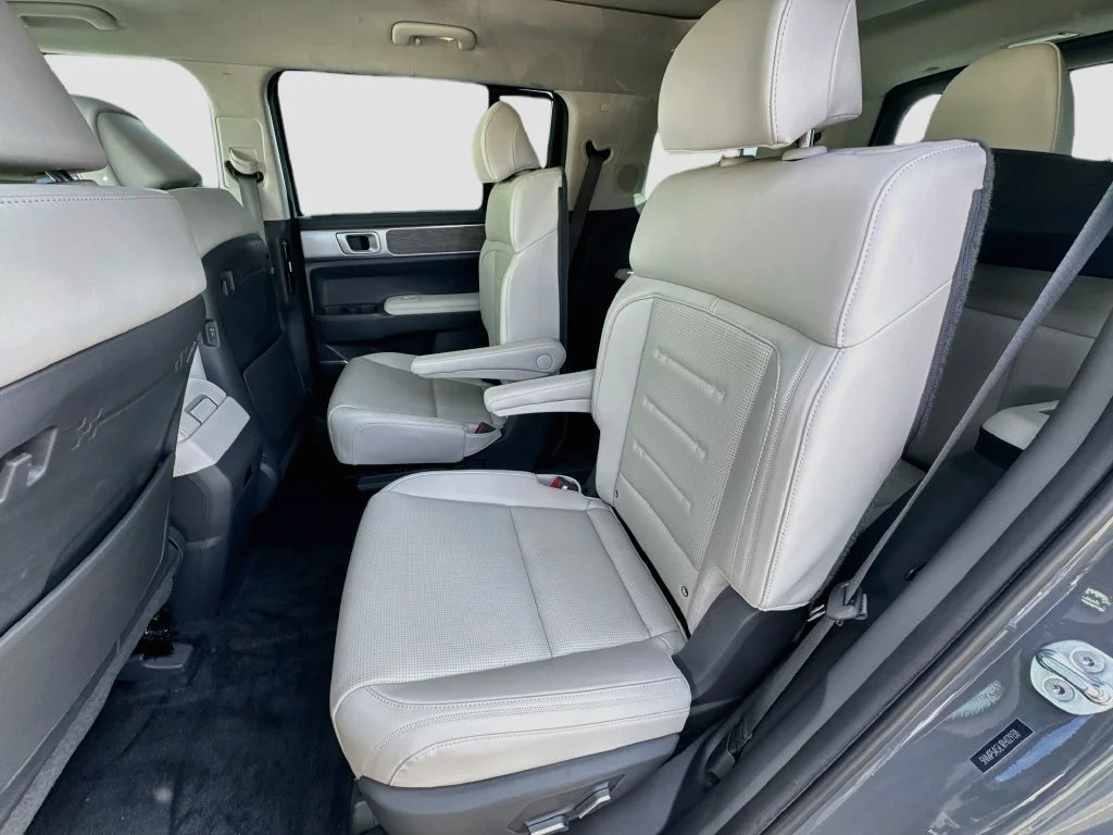 Used 2024 Gray Hyundai Calligraphy image 30
