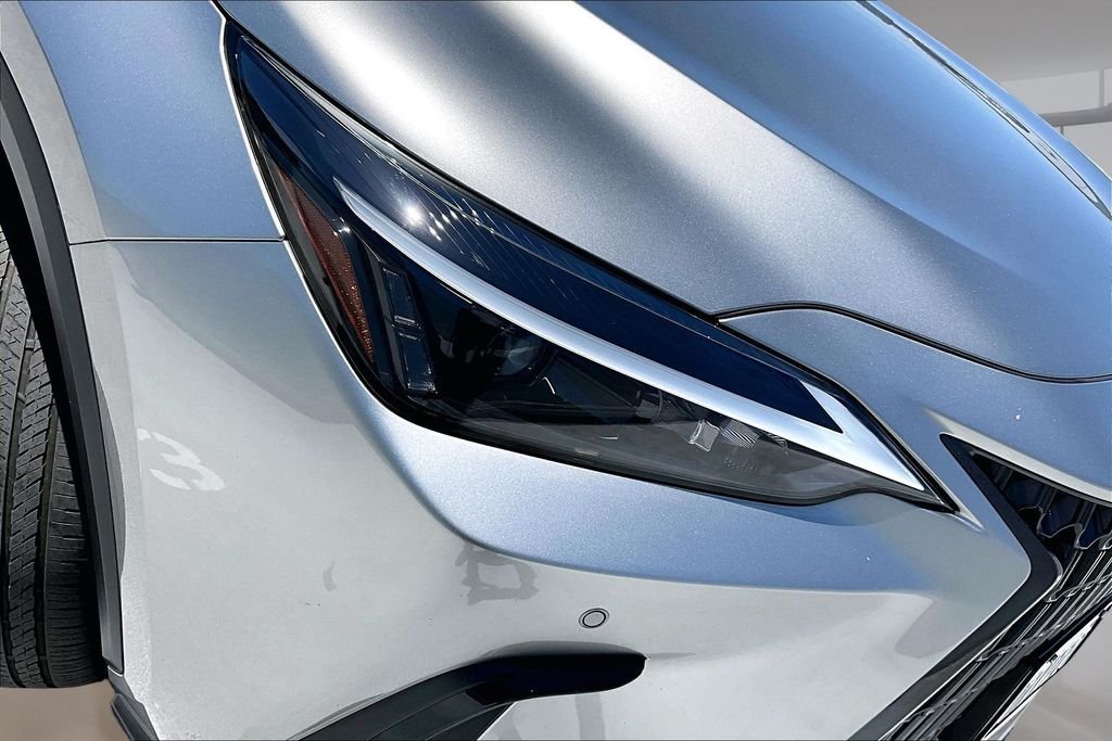 Used 2022 Atomic Silver Lexus 350h Premium image 30