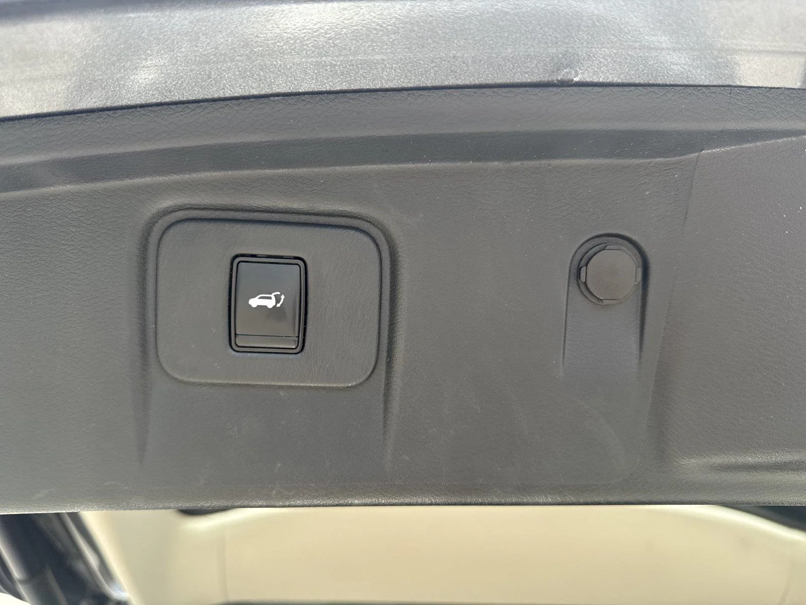 Used 2024 Gun Metallic Nissan Platinum image 28