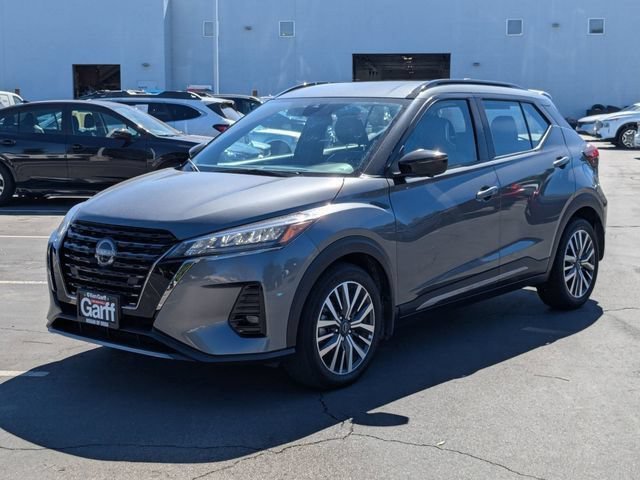 Used 2023 Gun Metallic Nissan SR image 8