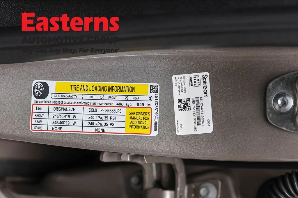 Used 2025 Gray Chevrolet LT image 34