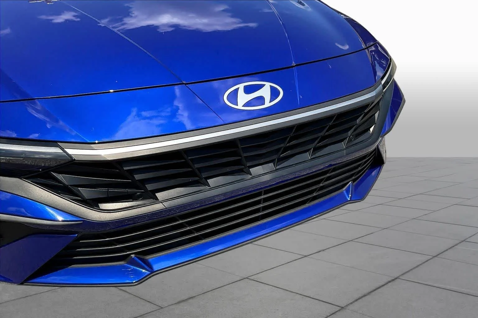 Used 2024 Intense Blue Hyundai SEL image 29