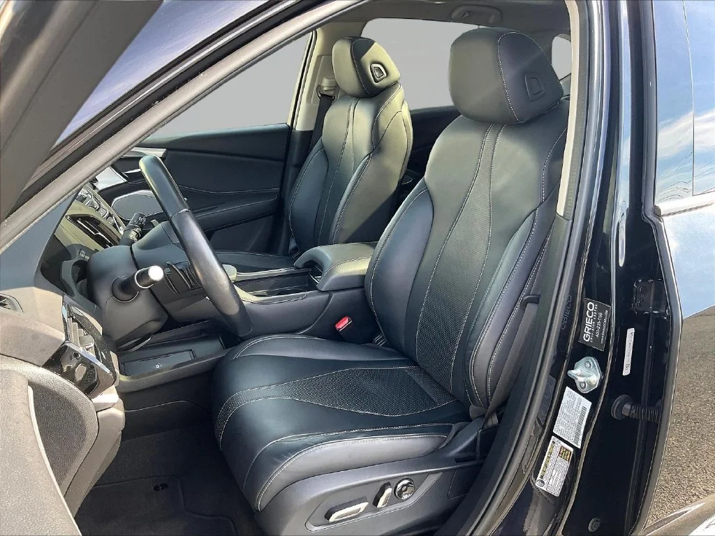 Used 2023 Majestic Black Pearl Acura Technology Package image 21