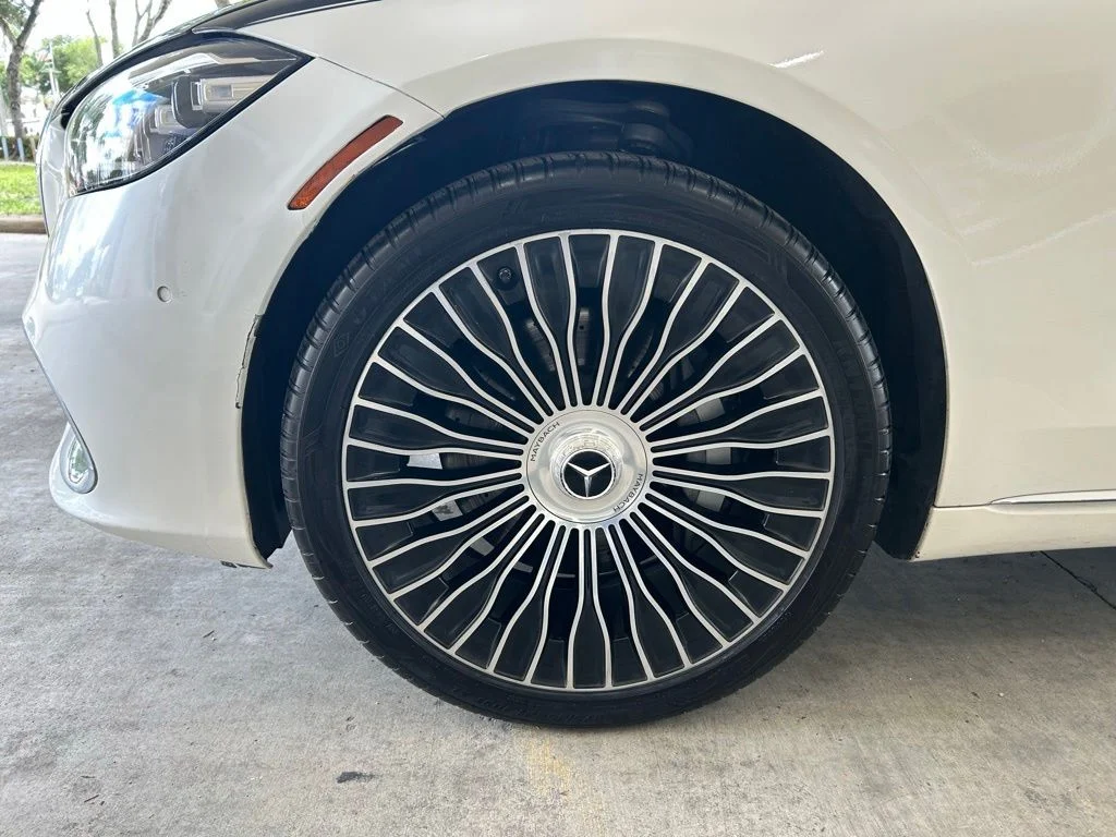 Used 2021 White Mercedes-Benz Maybach S 580 image 13