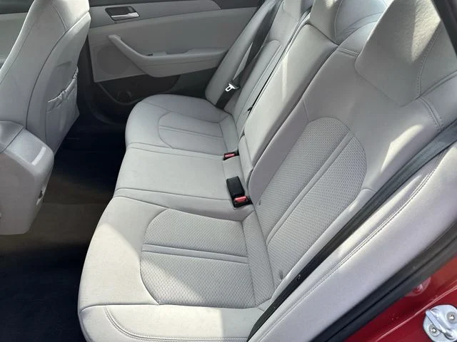 Used 2019 Red Hyundai SE image 25