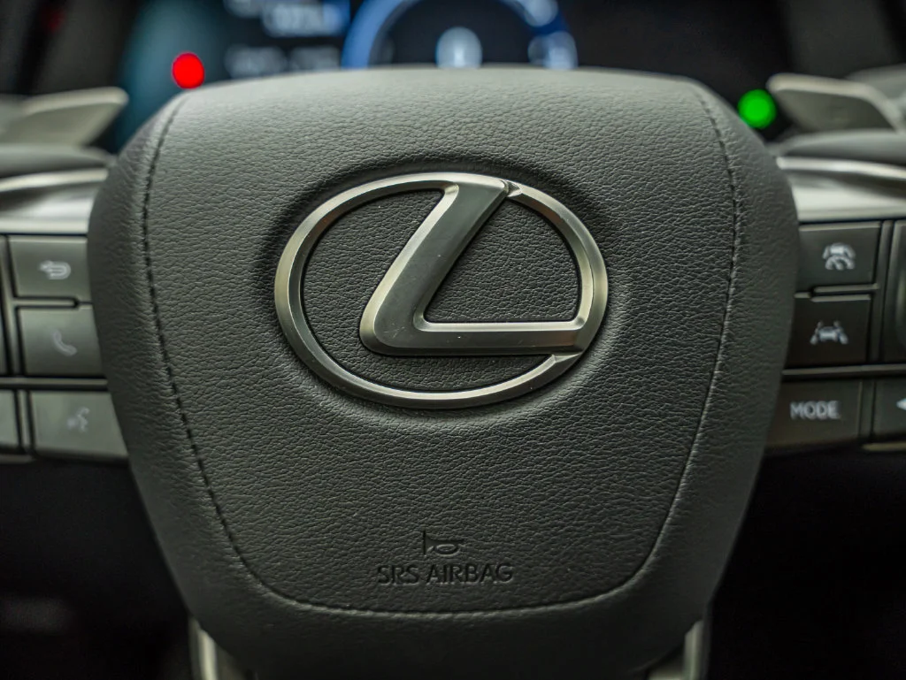 Certified Used 2024 IRIDIUM Lexus 300e Premium image 20