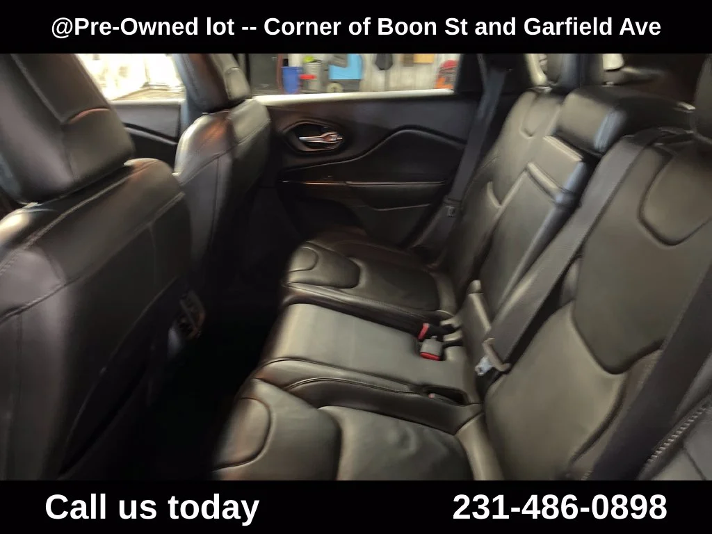 Used 2017 Black Jeep Limited image 25