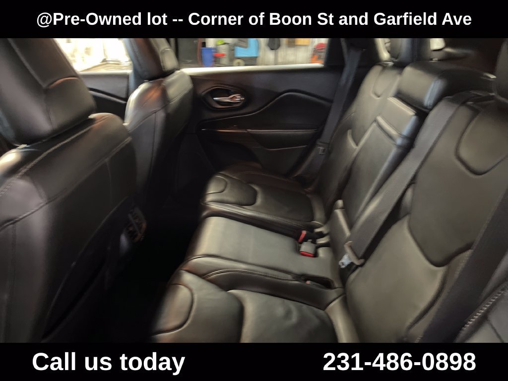 Used 2017 Black Jeep Limited image 25