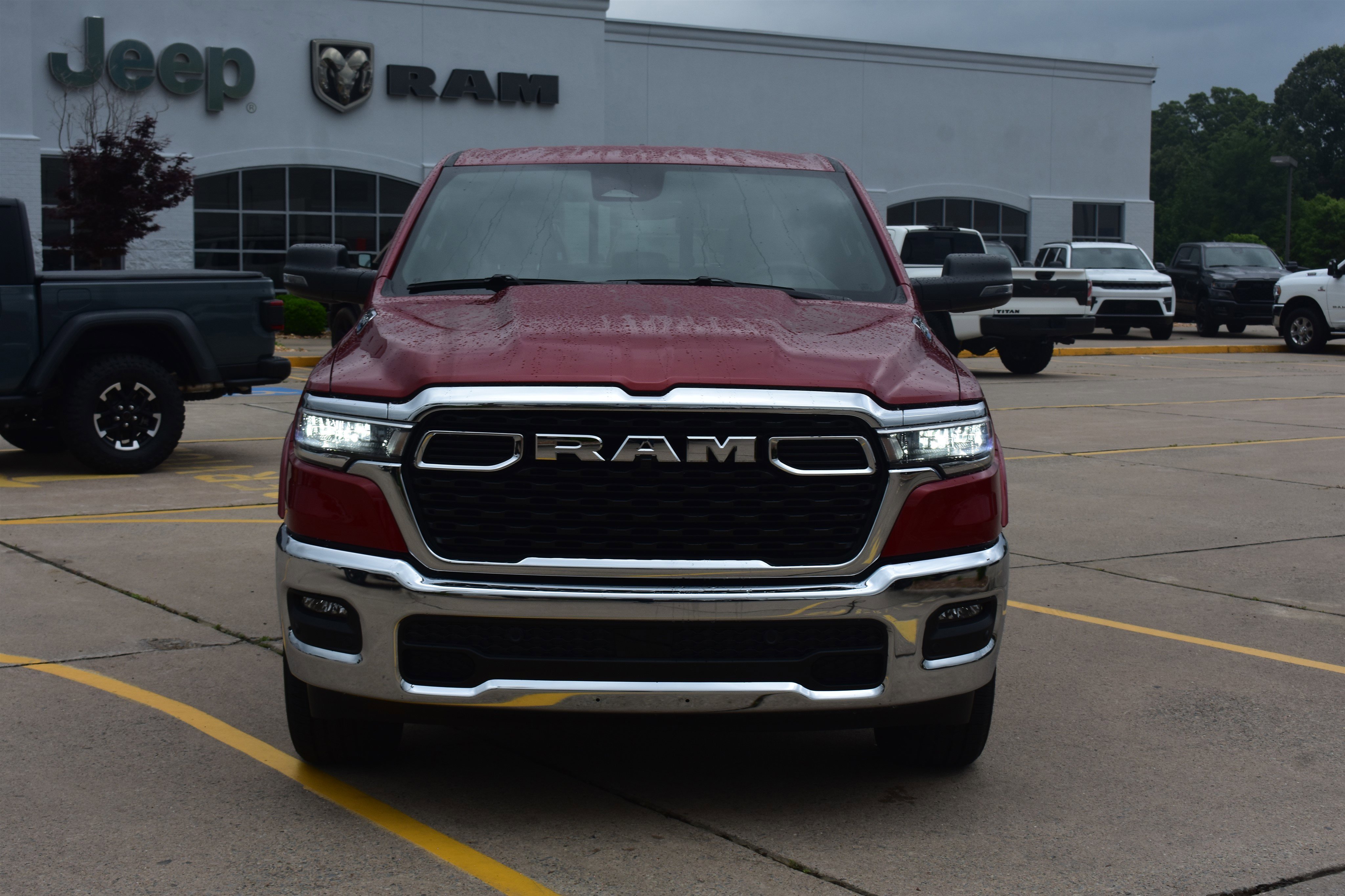 New 2026 Molten Red Pearl-Coat Exterior Paint RAM Big Horn image 2
