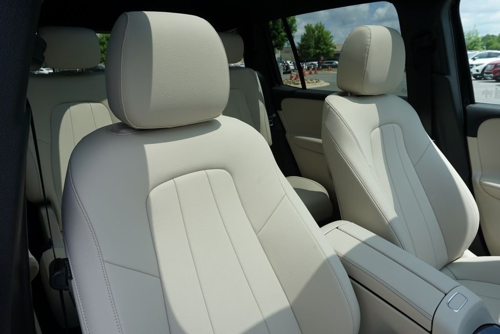2025 Mercedes-Benz GLB Base - Photo 69