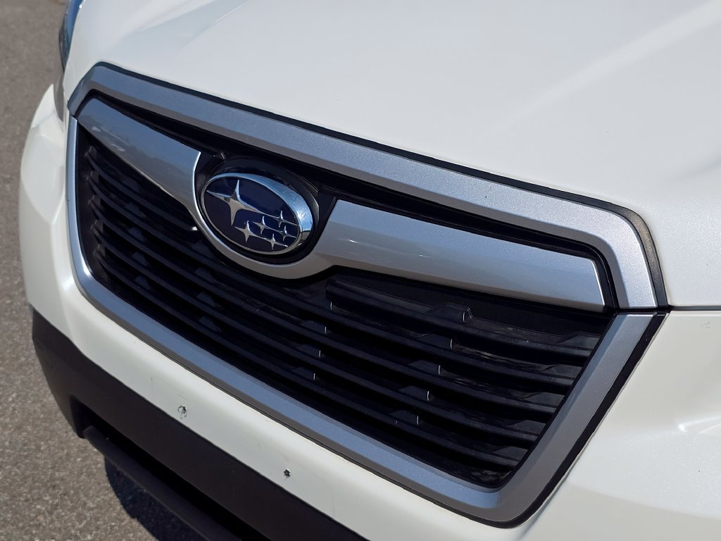 Used 2021 White Subaru Premium image 13