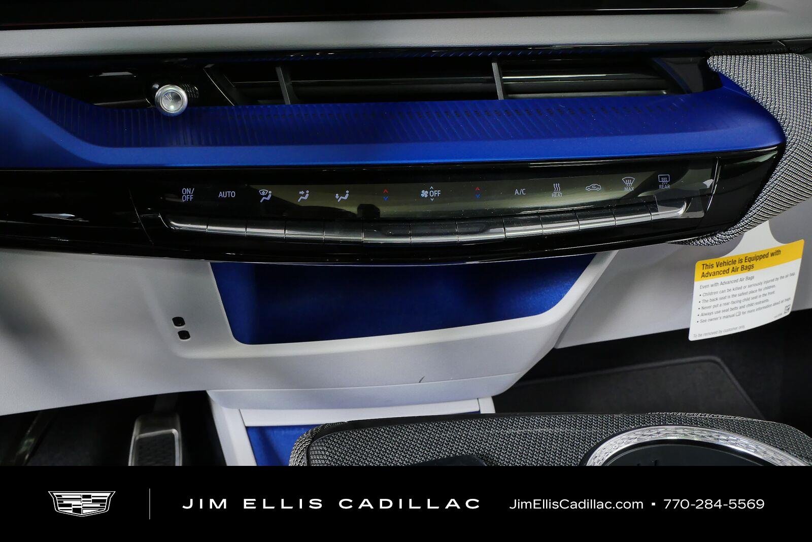 2027 Cadillac OPTIQ Luxury - Photo 16