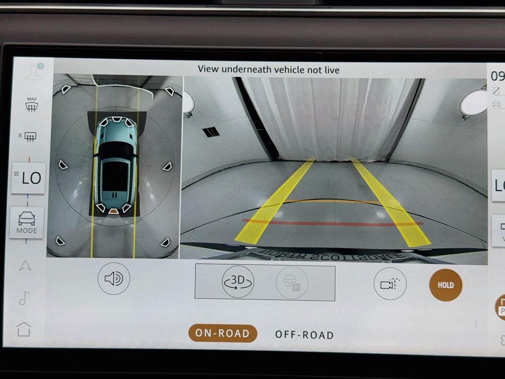 New 2026 Fuji White Land Rover Dynamic SE image 15