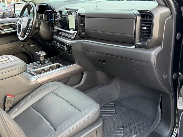 2022 Chevrolet Silverado 1500 LTZ - Photo 12