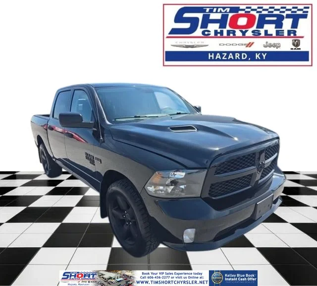 2019 RAM 1500 Classic Express Crew Cab 4x4 5'7's photo