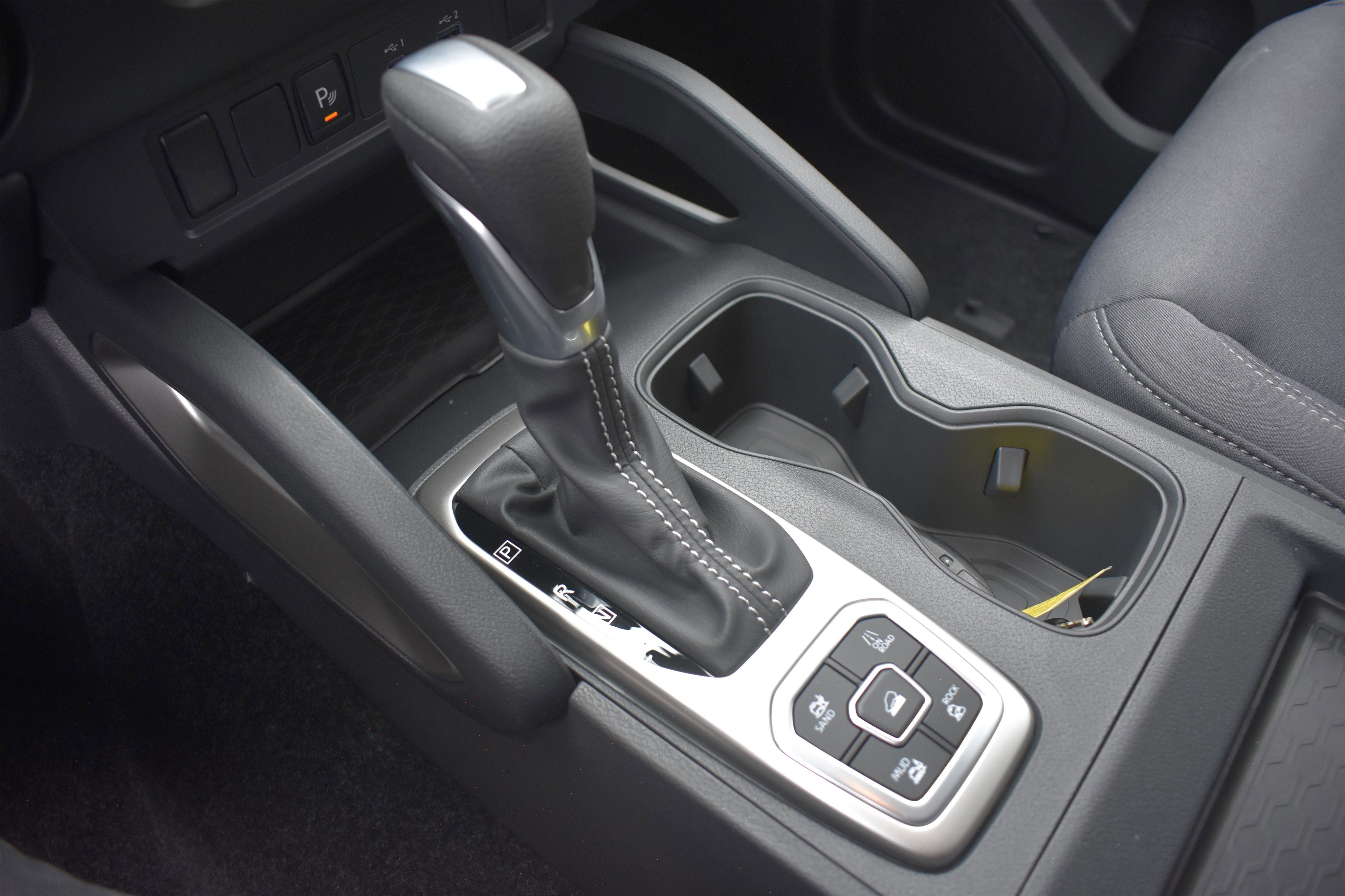 New 2026 Super Black Nissan Crew Cab SV image 25