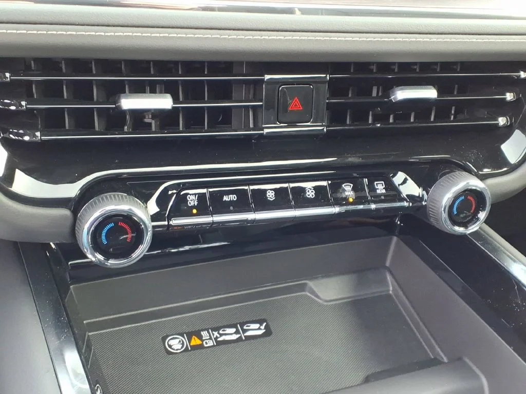 2026 Chevrolet Tahoe Premier - Photo 12