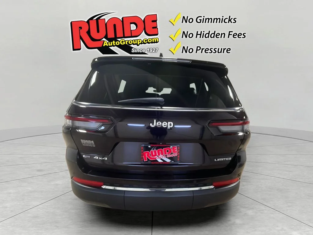 Used 2022 Ember Pearlcoat Jeep Limited image 4