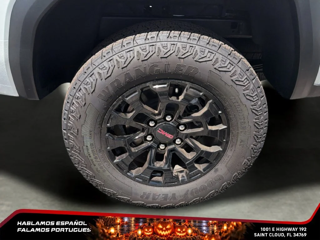 New 2026 Summit White GMC Elevation image 32