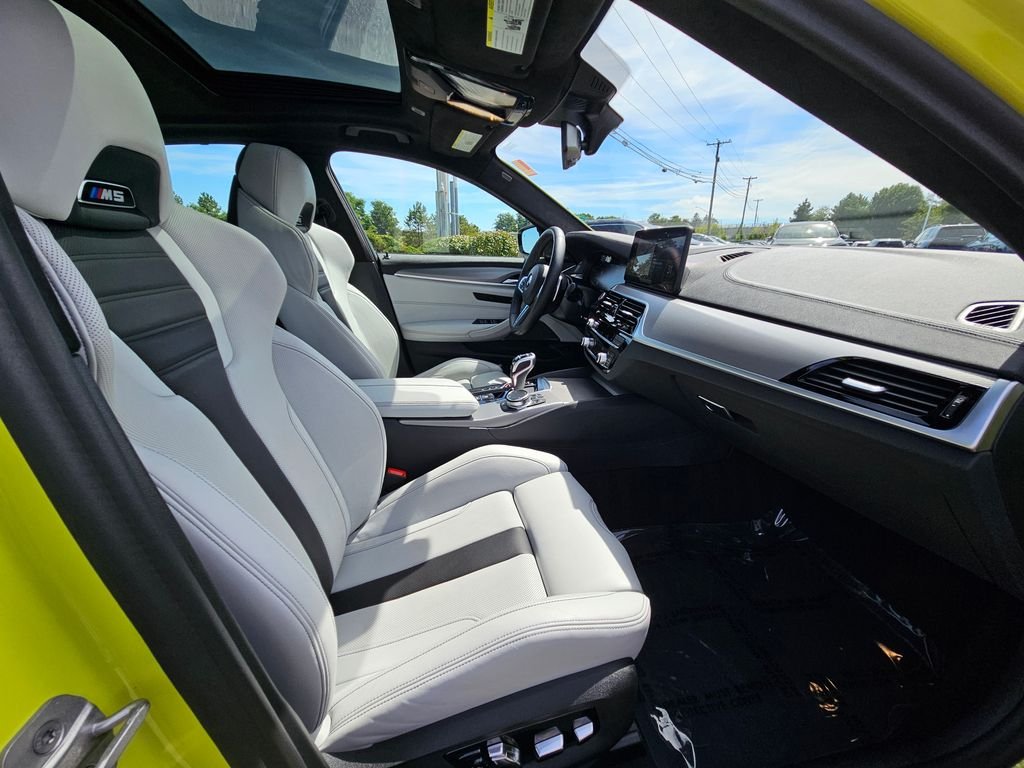 Certified Used 2023 Special Order Color BMW Base image 17