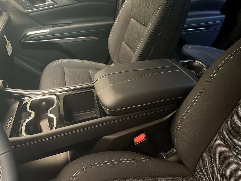 2027 Chevrolet Traverse LT - Photo 20