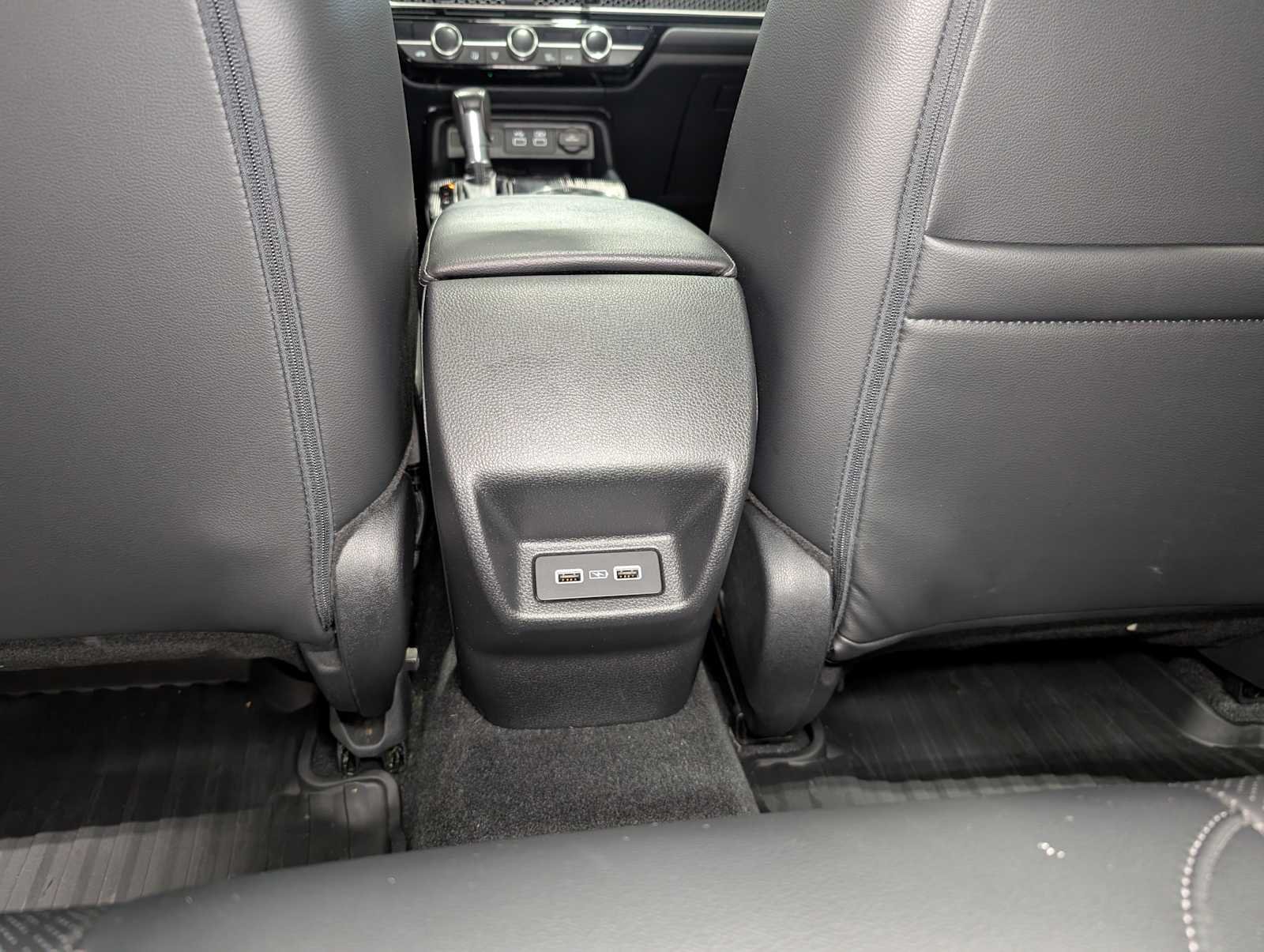Used 2024 Sonic Gray Pearl Honda Touring image 21