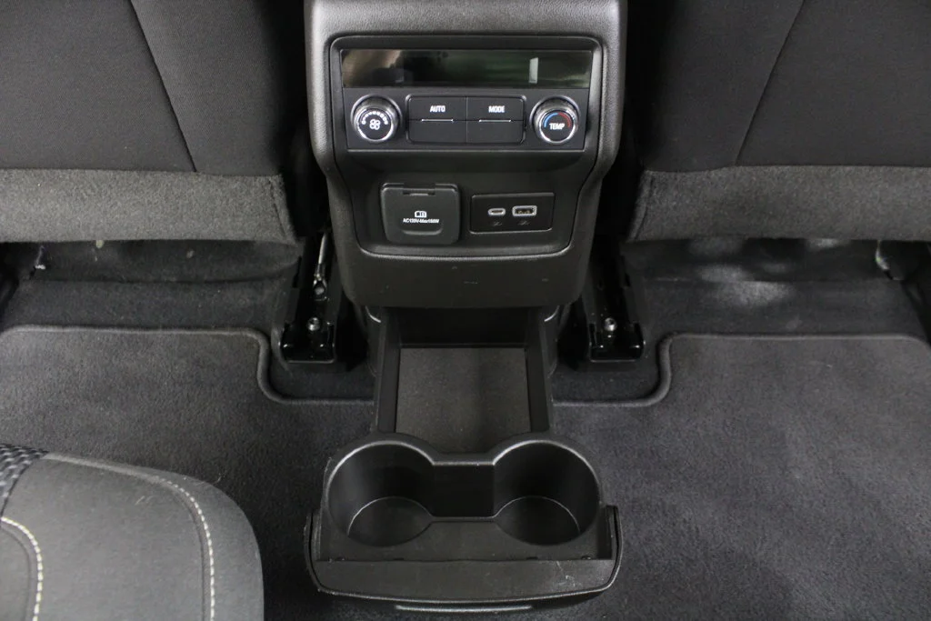 Used 2023 Ebony Twilight Metallic GMC SLE image 17