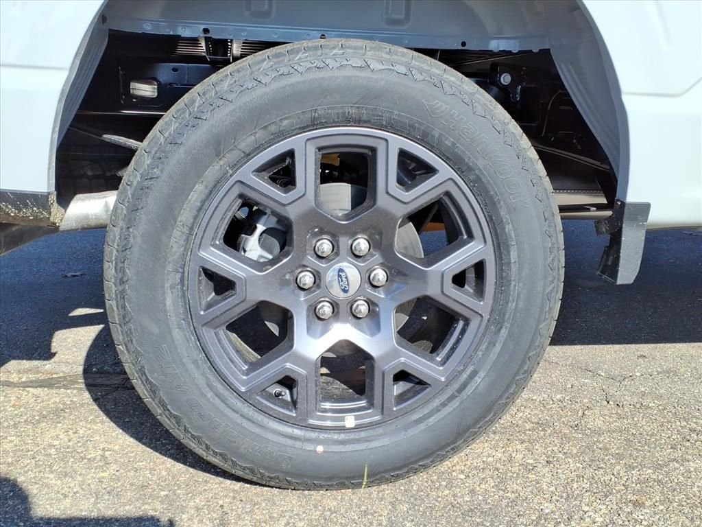 New 2026 Avalanche Ford STX® image 9