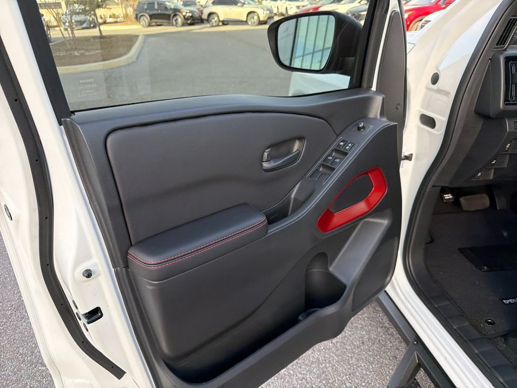 New 2026 Nissan Frontier PRO-X 4D Crew Cab