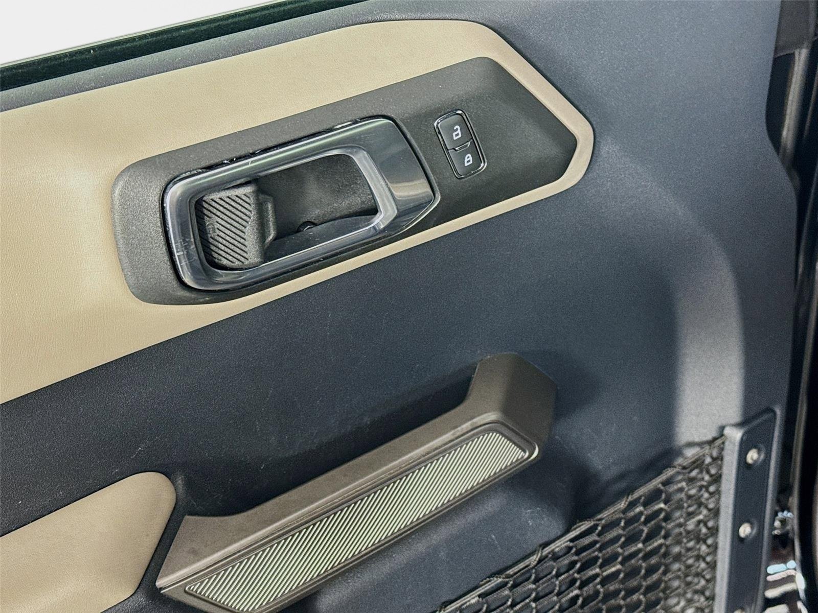 Used 2022 Shadow Black Ford Wildtrak image 19