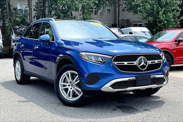 Used 2026 Blue Mercedes-Benz GLC 300 image 1