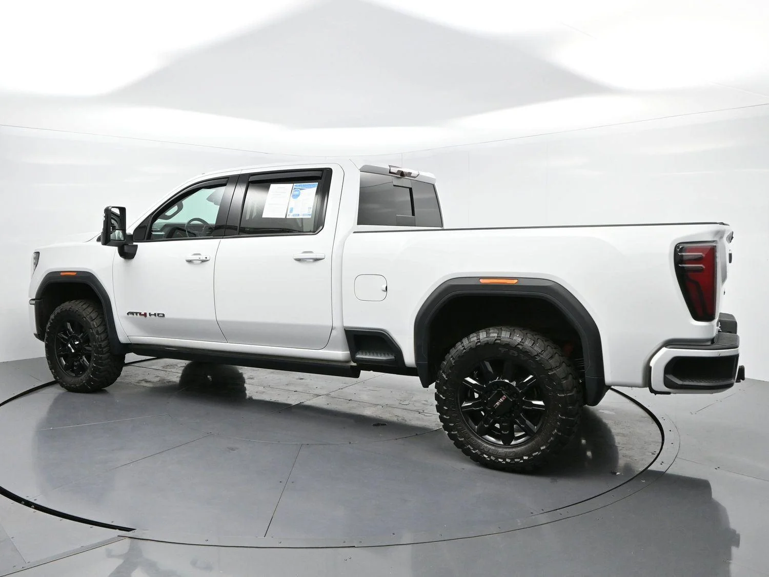 Used 2024 Summit White GMC AT4 image 5