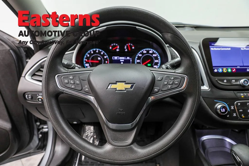 Used 2024 Gray Chevrolet LT image 10