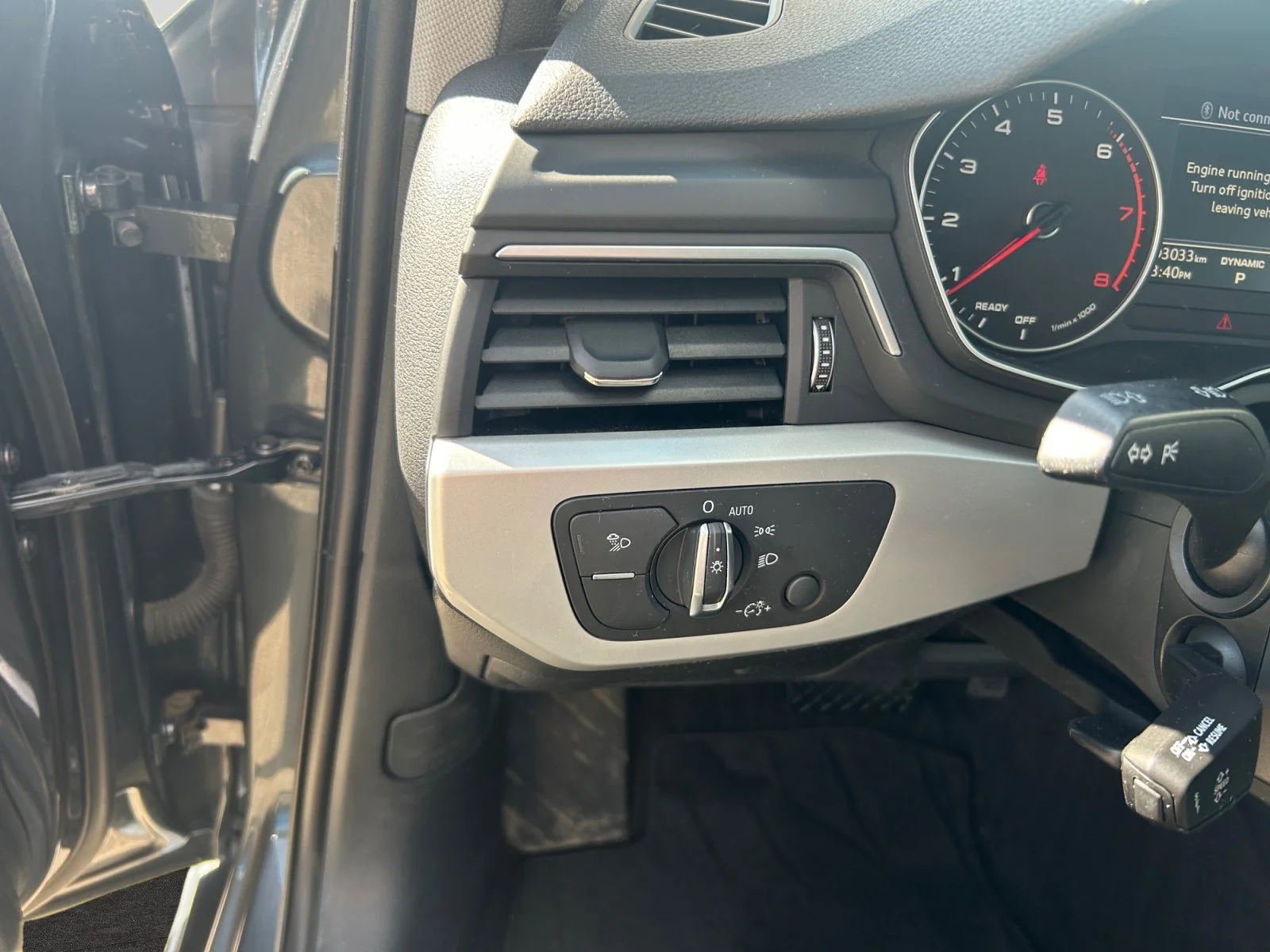 Used 2018 GRAY Audi KOMFORT image 15