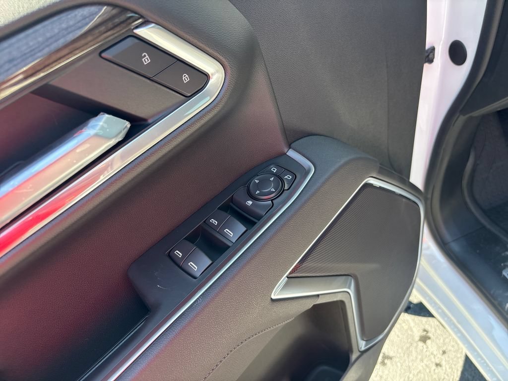 New 2026 Summit White Chevrolet LT image 25
