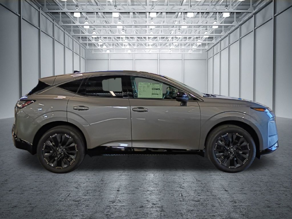 New 2027 Gray Nissan Platinum image 9