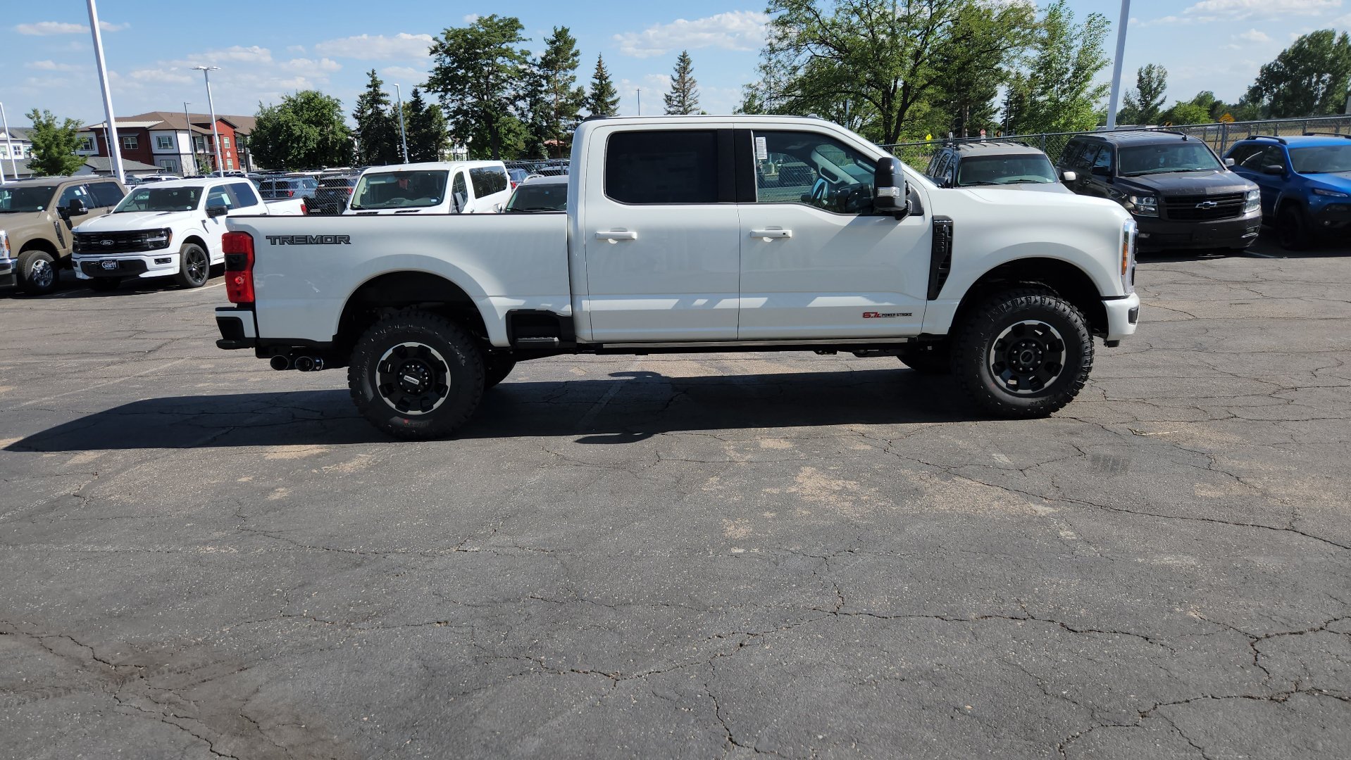 New 2026 Star White Metallic Tri-Coat Ford Platinum image 8