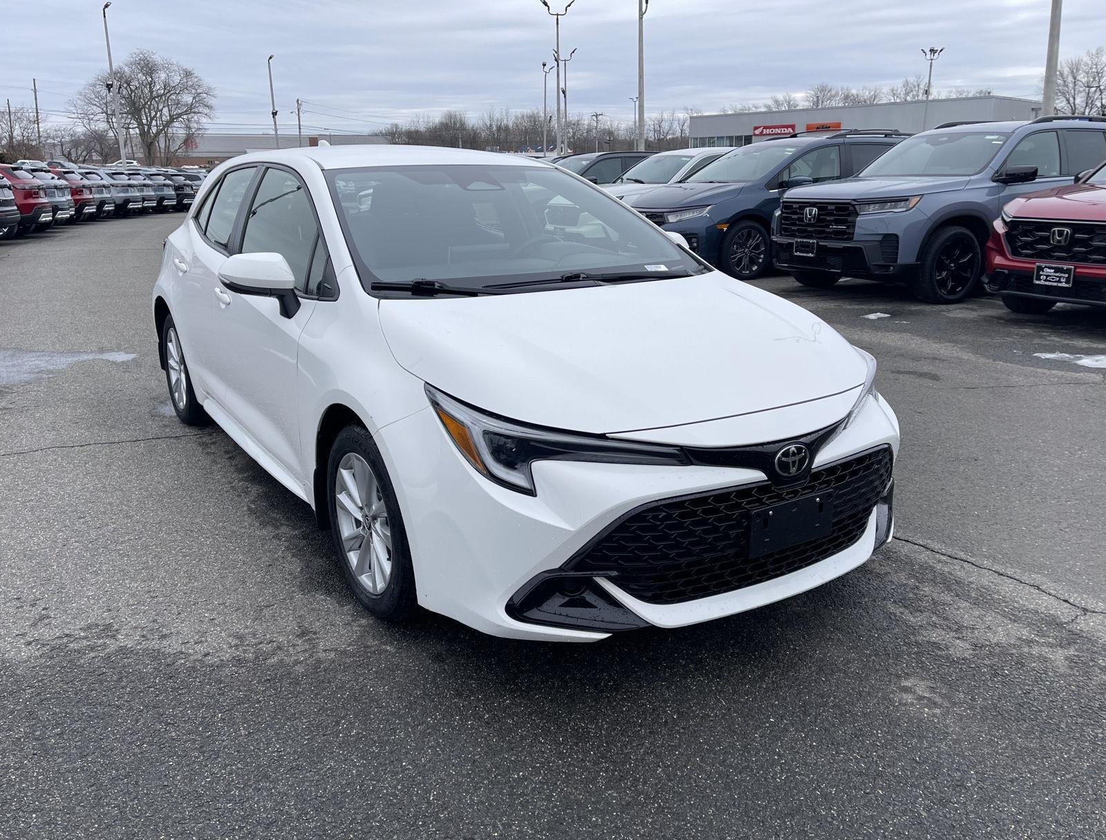 2024 Toyota Corolla Hatchback SE