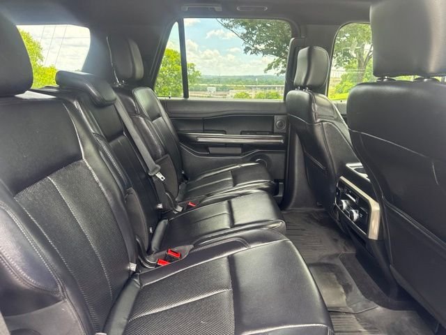 Used 2019 Silver Ford XLT image 11